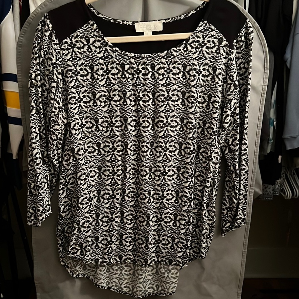 Women's lightweight dress shirt